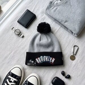 New Era Brooklyn Nets Pom Beanie Knit Hat Gray Black Removable Pom NBA NWT